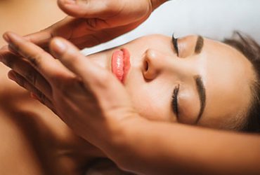 Rejuvenating Facial massage 30 minutes